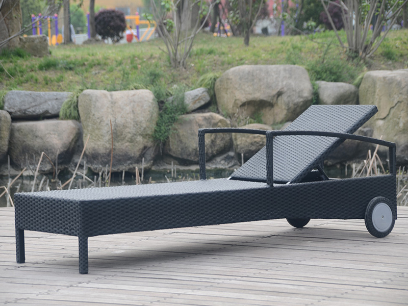 Phòng chờ Rattan ngoài trời, Bỏ qua giường bằng nhôm với bánh xe YQ-RB-439